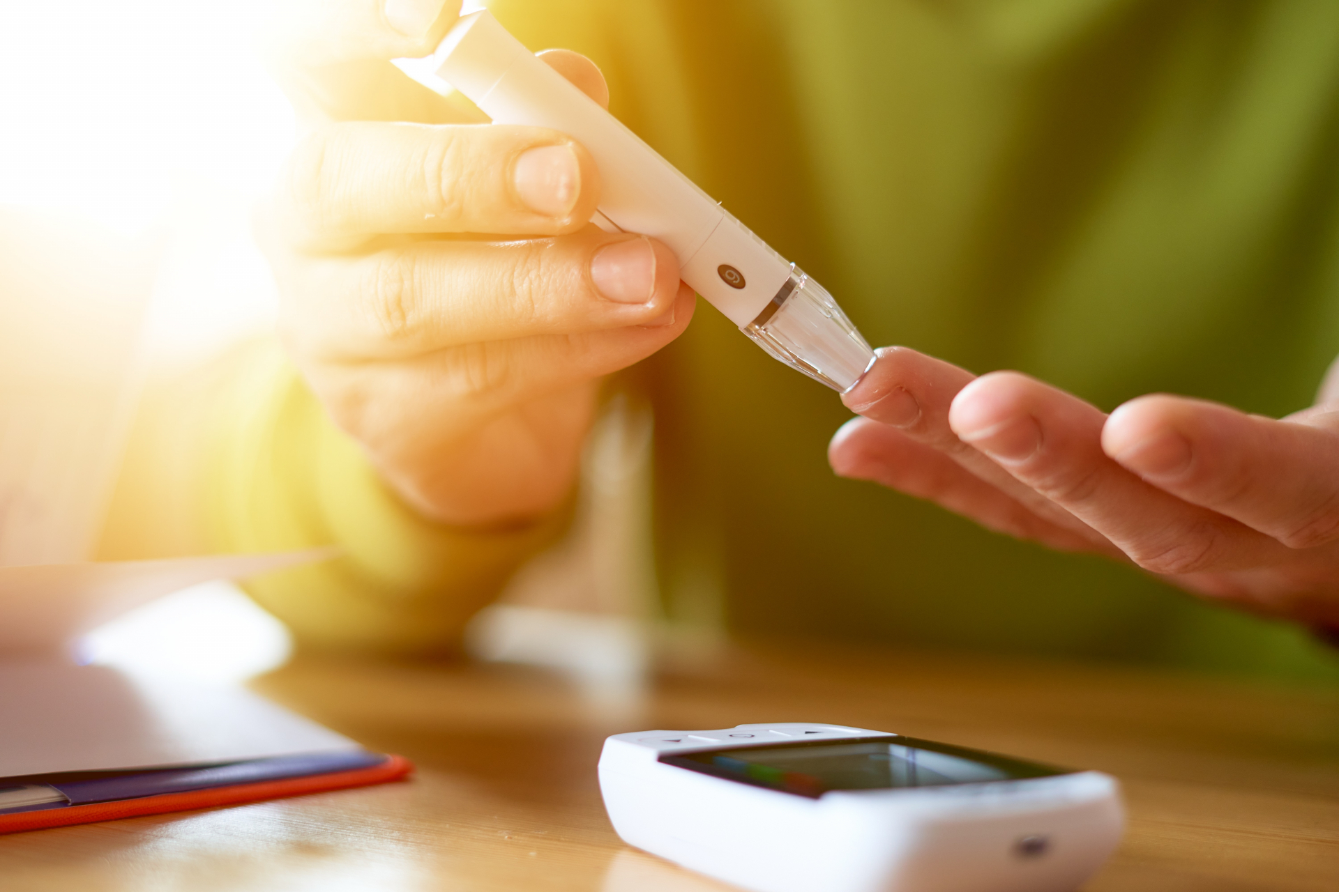 再び食べる喜びと話す楽しみを。入れ歯という選択肢