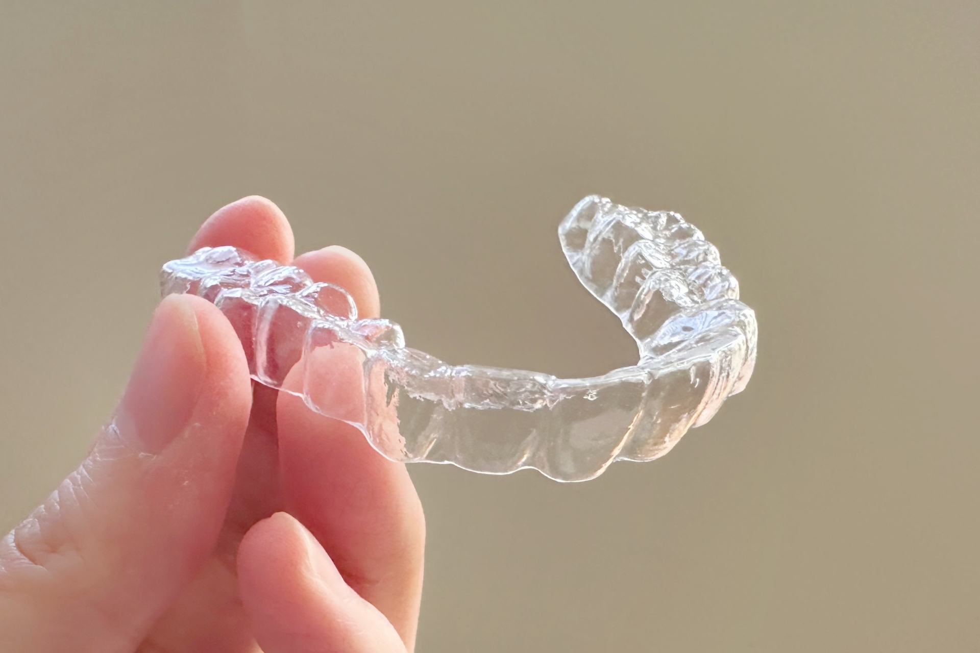 再び食べる喜びと話す楽しみを。入れ歯という選択肢